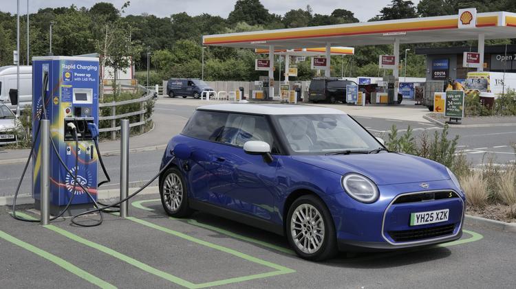 MINI COOPER ELECTRIC HATCHBACK 135kW E Sport 41kWh 3dr Auto